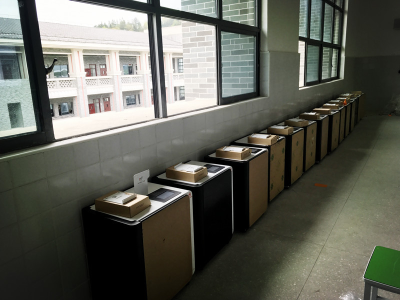 乐鱼教育级3D打印机走进贵州某高级中学(图2) 乐鱼教育级3D打印机走进贵州某高级中学(图2)